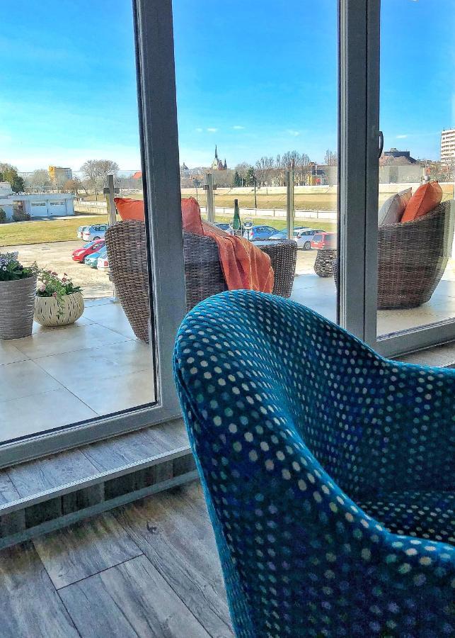 Moment Apartments Szolnok Luaran gambar