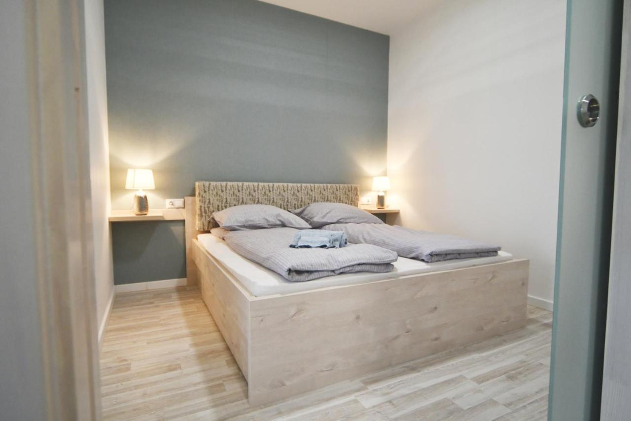 Moment Apartments Szolnok Luaran gambar