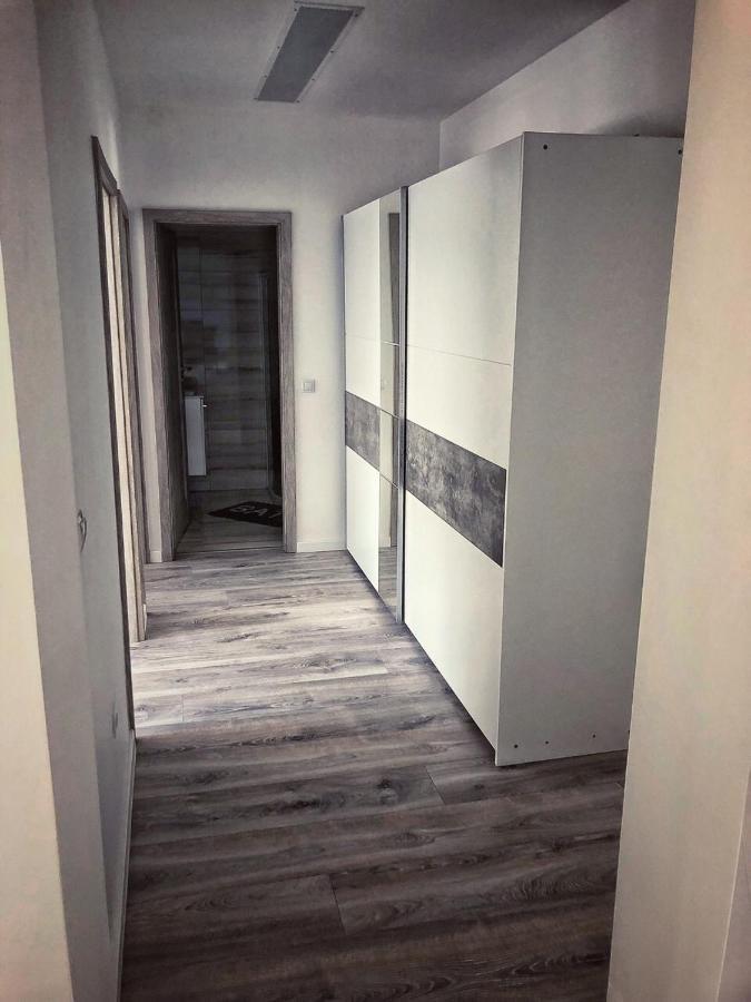 Moment Apartments Szolnok Luaran gambar