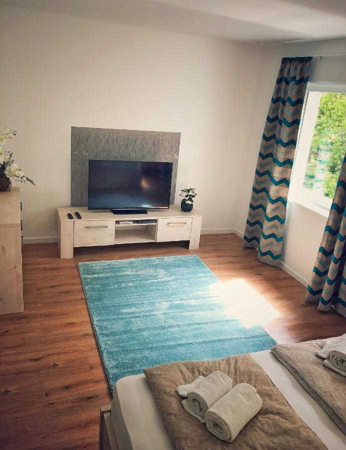 Moment Apartments Szolnok Luaran gambar