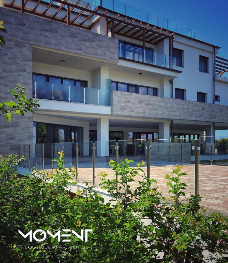 Moment Apartments Szolnok Luaran gambar